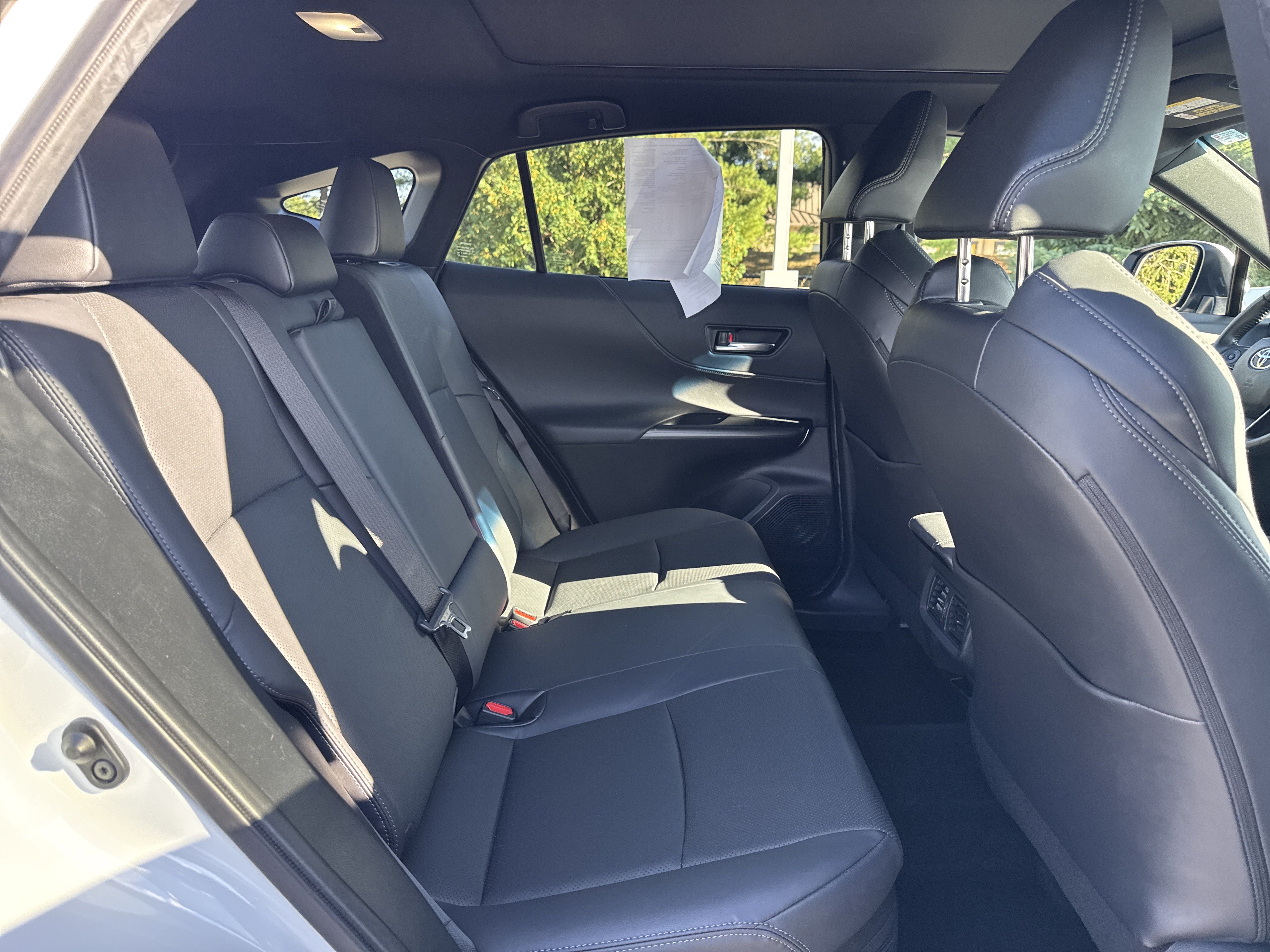 Used 2023 Toyota Venza Limited AWD/4WD image 18