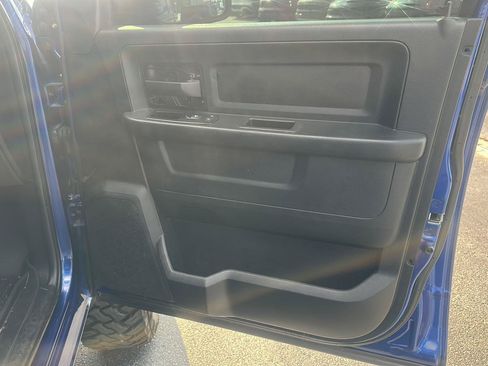 Used 2015 RAM 1500 Express AWD/4WD image 10