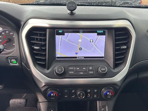 Used 2018 GMC Acadia SLT image 15