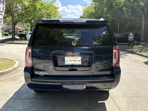 Used 2018 GMC Yukon SLT w/ Premium Edition RWD image 6