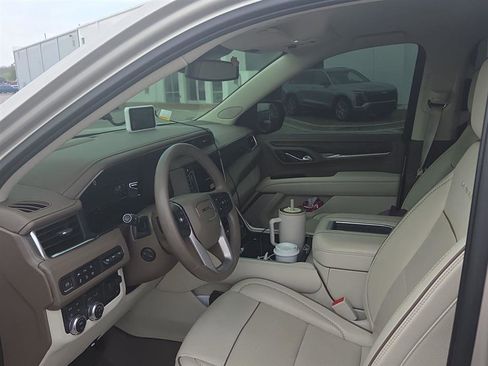 Used 2023 GMC Yukon Denali w/ Max Trailering Package image 22