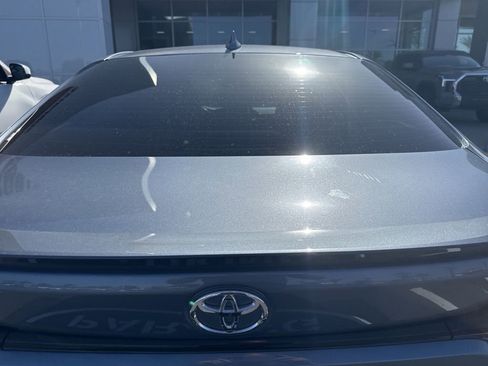 Used 2022 Toyota Corolla SE w/ Carpet Mat Package (TMS) image 8