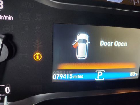 Used 2016 Honda Pilot Touring image 28