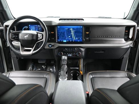 Used 2023 Ford Bronco Badlands image 20