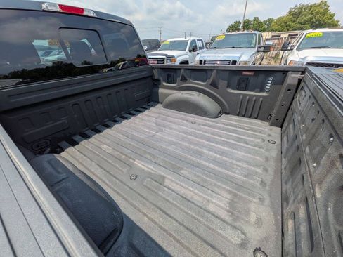Used 2015 Ford F150 Platinum w/ Equipment Group 701A Luxury AWD/4WD image 10