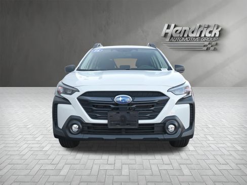 Certified 2025 Subaru Outback AWD/4WD image 3