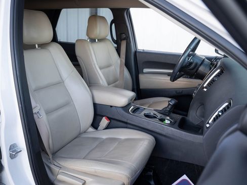 Used 2018 Dodge Durango GT image 32