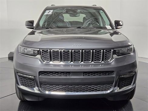 Used 2022 Jeep Grand Cherokee L Limited image 8