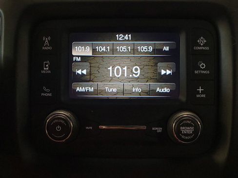 Used 2018 Jeep Compass Latitude FWD image 25