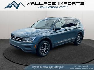 Used 2020 Volkswagen Tiguan SE w/ Panoramic Sunroof Package AWD/4WD video 2