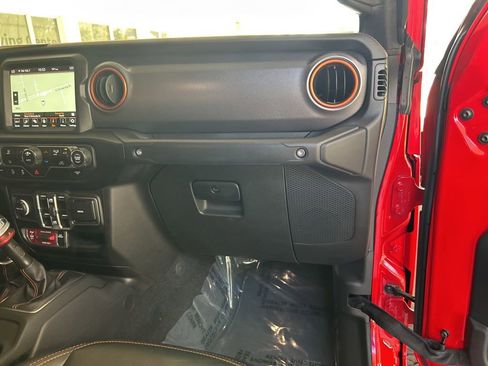 Certified 2022 Jeep Gladiator Mojave w/ Trailer Tow Package image 23