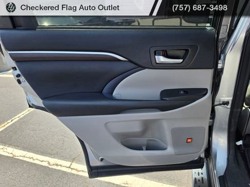 Used 2016 Toyota Highlander Limited Platinum AWD/4WD image 42