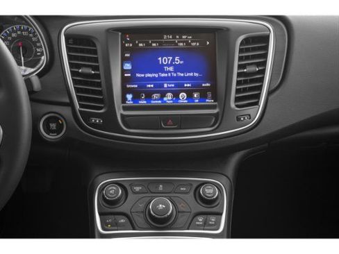 Used 2015 Chrysler 200 Limited FWD image 15