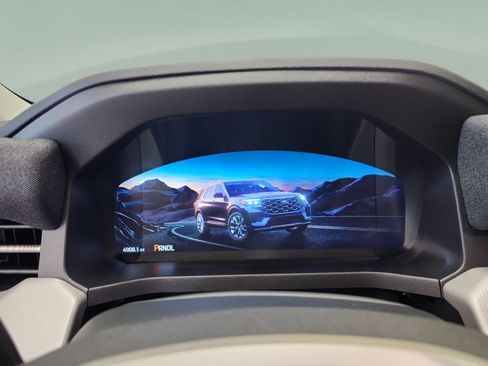 New 2026 Ford Explorer Active w/ Active Comfort Package RWD image 9