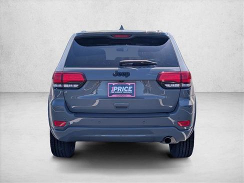 Used 2021 Jeep Grand Cherokee Laredo X RWD image 7