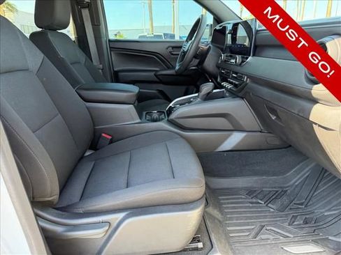 Used 2024 Chevrolet Colorado Trail Boss w/ Technology Package image 11