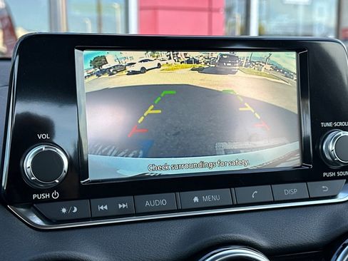 Used 2025 Nissan Sentra S image 15