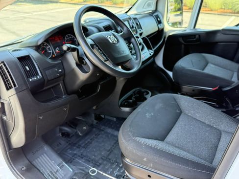 Used 2021 RAM ProMaster 2500 FWD image 11