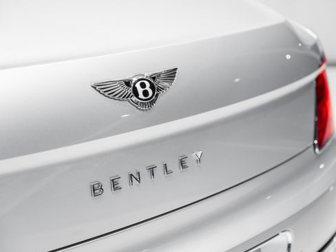 New 2026 Bentley Flying Spur Plug-In Hybrid AWD/4WD image 13