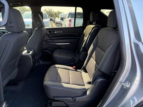 Certified 2025 Chevrolet Traverse LT AWD/4WD image 15