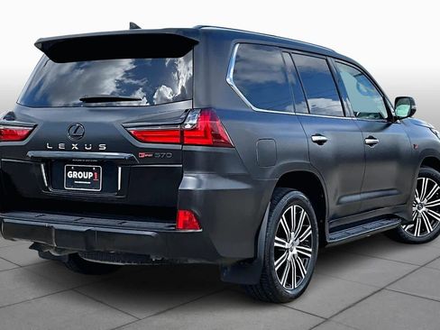 Used 2019 Lexus LX 570 4WD w/ Luxury Package image 13