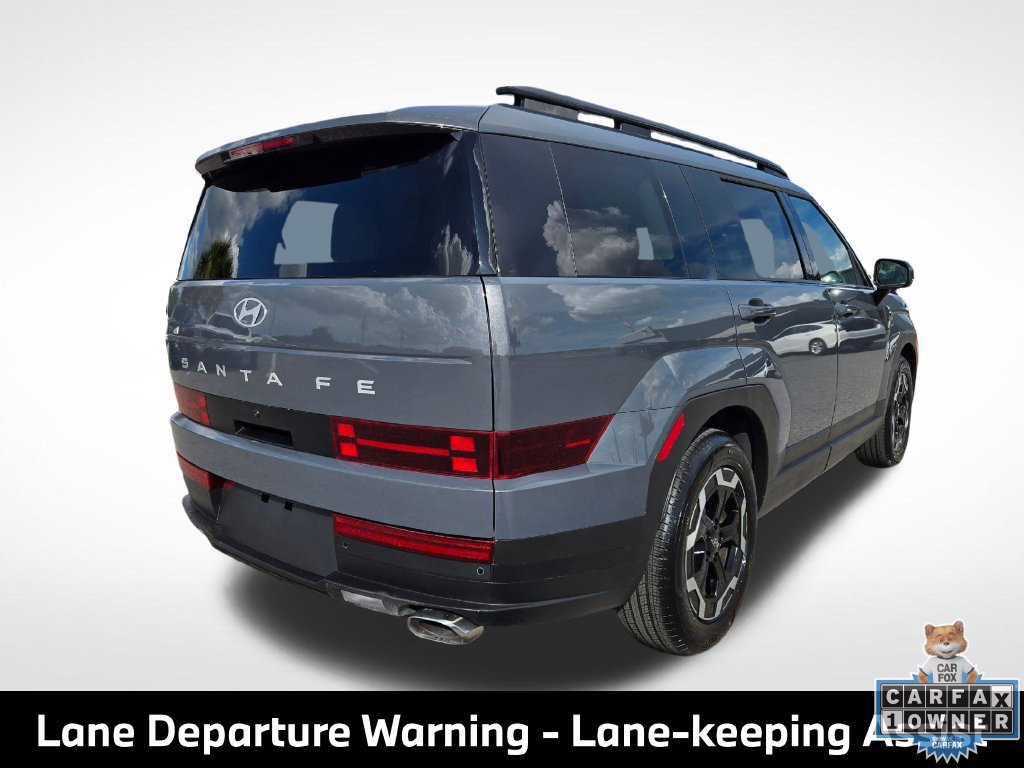 Used 2025 Hyundai Santa Fe SEL FWD image 7