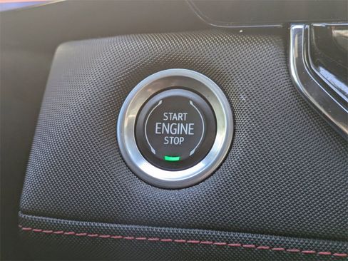 Used 2023 Chevrolet Colorado Z71 w/ Z71 Convenience Package 2 image 31