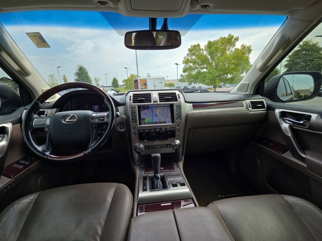 Used 2018 Lexus GX 460 Premium w/ Premium Package AWD/4WD image 21