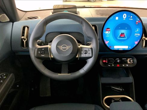 Used 2025 MINI Cooper Countryman S w/ Comfort Package Max image 5