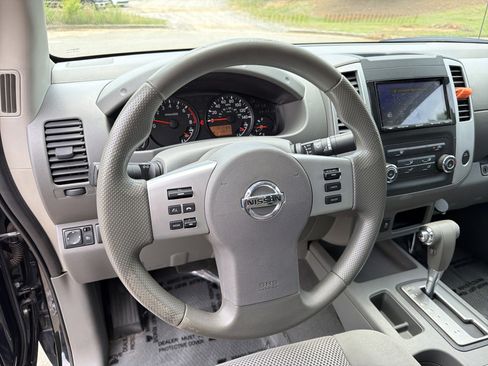 Used 2019 Nissan Frontier SV RWD image 23