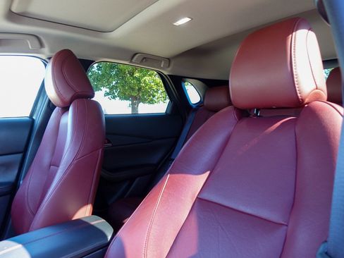 Certified 2024 MAZDA CX-30 AWD 2.5 S w/ Preferred Package image 10