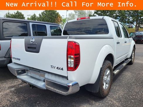 Used 2011 Nissan Frontier SV AWD/4WD image 5