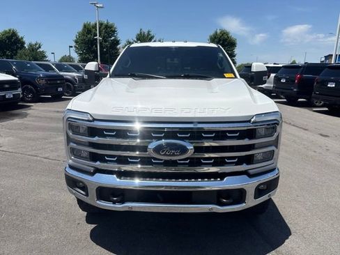 Used 2023 Ford F250 Lariat w/ Lariat Ultimate Package AWD/4WD image 2