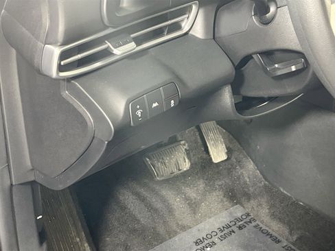 Used 2023 Hyundai Elantra SEL image 10