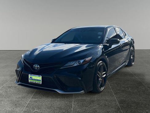 Used 2024 Toyota Camry XSE w/ Navigation Package FWD image 3