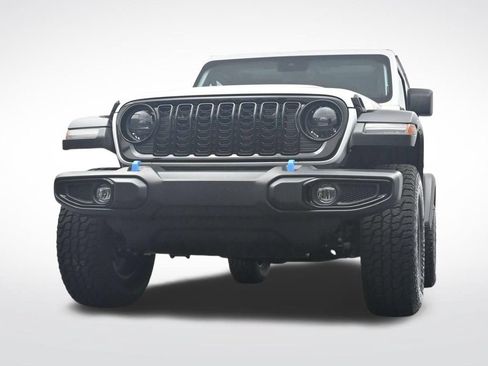 Used 2024 Jeep Wrangler Unlimited AWD/4WD image 31