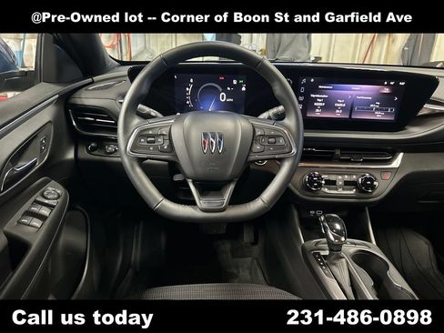 Used 2024 Buick Envista Preferred w/ Convenience I Package FWD image 17