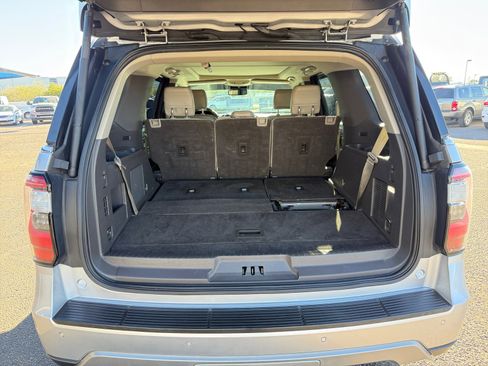 Used 2019 Ford Expedition Limited image 27