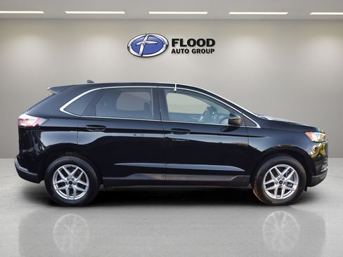 Used 2024 Ford Edge SEL w/ Convenience Package AWD/4WD image 3