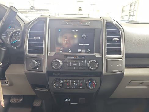Used 2016 Ford F150 XLT w/ Equipment Group 302A Luxury AWD/4WD image 25