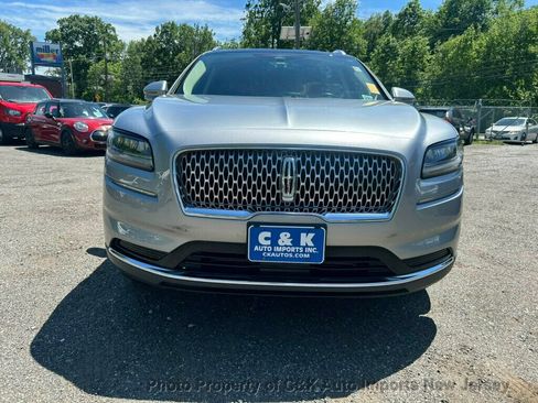 Used 2022 Lincoln Nautilus Reserve w/ Cargo Utility Package AWD/4WD image 3