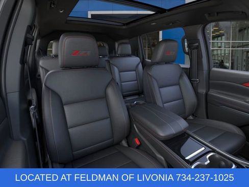 New 2026 Chevrolet Traverse Z71 w/ Driver Confidence Package image 16