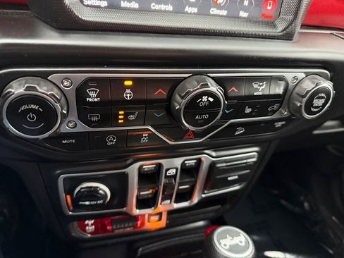 Used 2018 Jeep Wrangler Unlimited Rubicon image 20