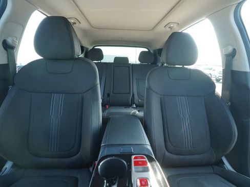 Used 2022 Hyundai Tucson SEL image 35