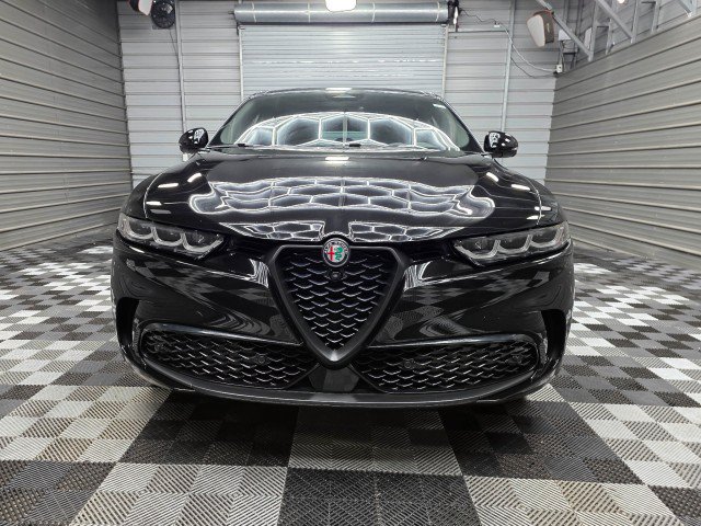 Used 2024 Alfa Romeo Tonale Veloce AWD/4WD image 4