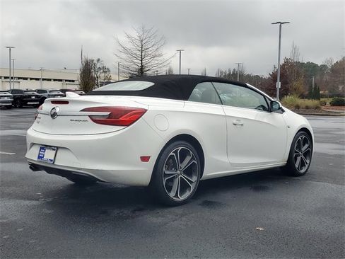 Used 2017 Buick Cascada Premium image 4
