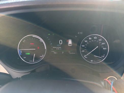 Used 2024 Toyota Sienna Platinum image 7