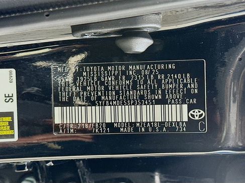 Certified 2025 Toyota Corolla LE FWD image 30