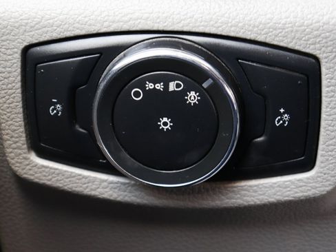 Used 2017 Ford F550 XL image 19