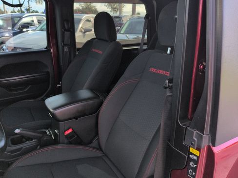 Used 2021 Jeep Wrangler Rubicon AWD/4WD image 17
